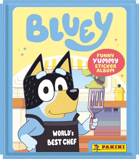 Panini Bluey Funny Yummy sticker booster pack met artwork van vader Bandit die een spatel vasthoudt.