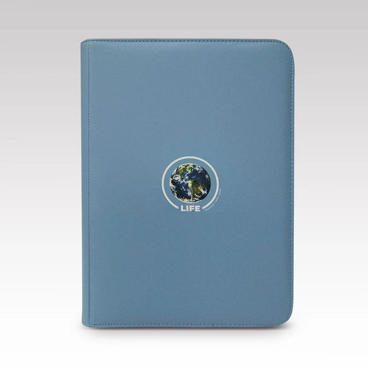 Life TCG Blue Album Portfolio 9-Pocket Binder met wereldbol-logo op blauwe kunstleren cover
