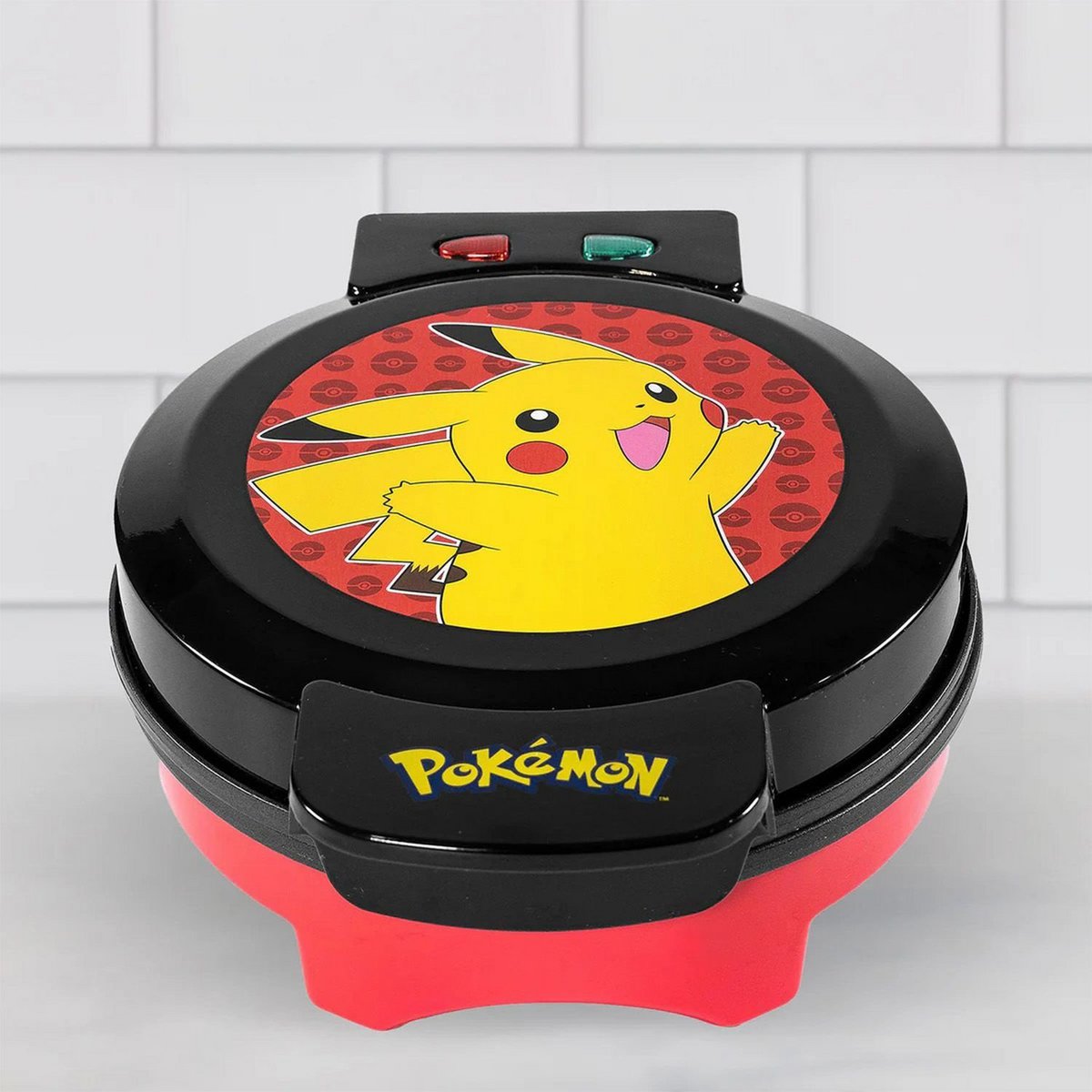 Pokémon Pikachu wafelijzer met wafel in Pikachu vorm