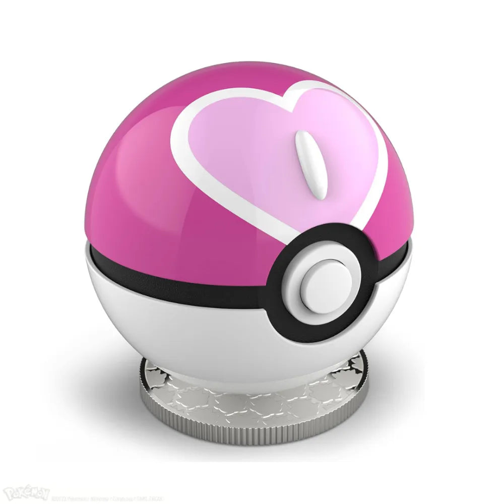 The Wand Company Pokémon Mini Love Ball Replica van gegoten metaal met verlichte displaystandaard - zijaanzicht