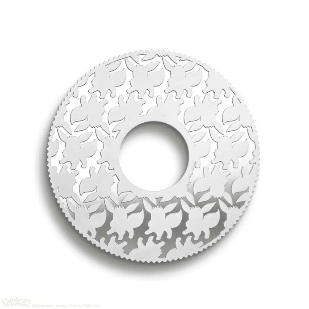 The Wand Company Pokémon Mini Premier Ball Replica in luxe witte en rode metaalfinish met verlichte displaystandaard - verpakking