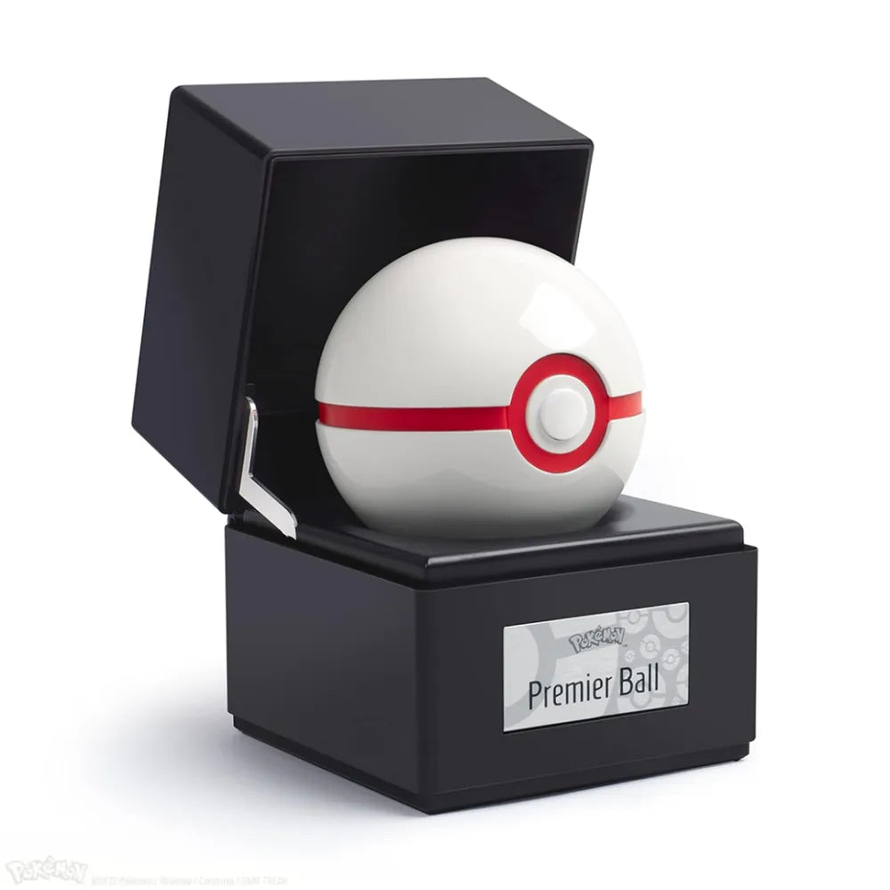 The Wand Company Pokémon Premier Ball Replica in luxe verlichte presentatiecase met metalen afwerking - vooraanzicht