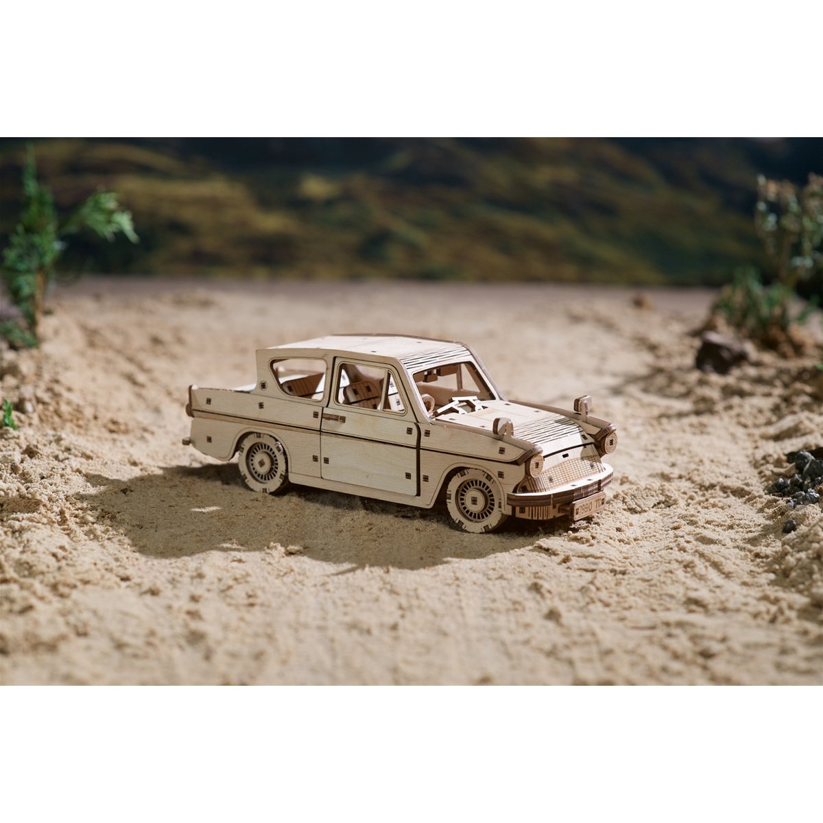 Ugears Harry Potter Flying Ford Anglia houten 3D puzzel modelauto - detailfoto